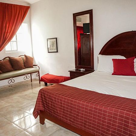 Hotel Nuevo Amanecer El Catey Zewnętrze zdjęcie