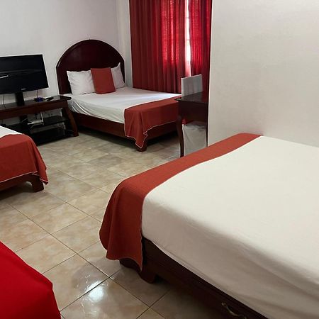 Hotel Nuevo Amanecer El Catey Zewnętrze zdjęcie
