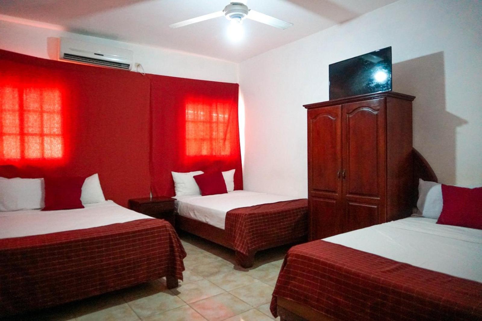 Hotel Nuevo Amanecer El Catey Zewnętrze zdjęcie